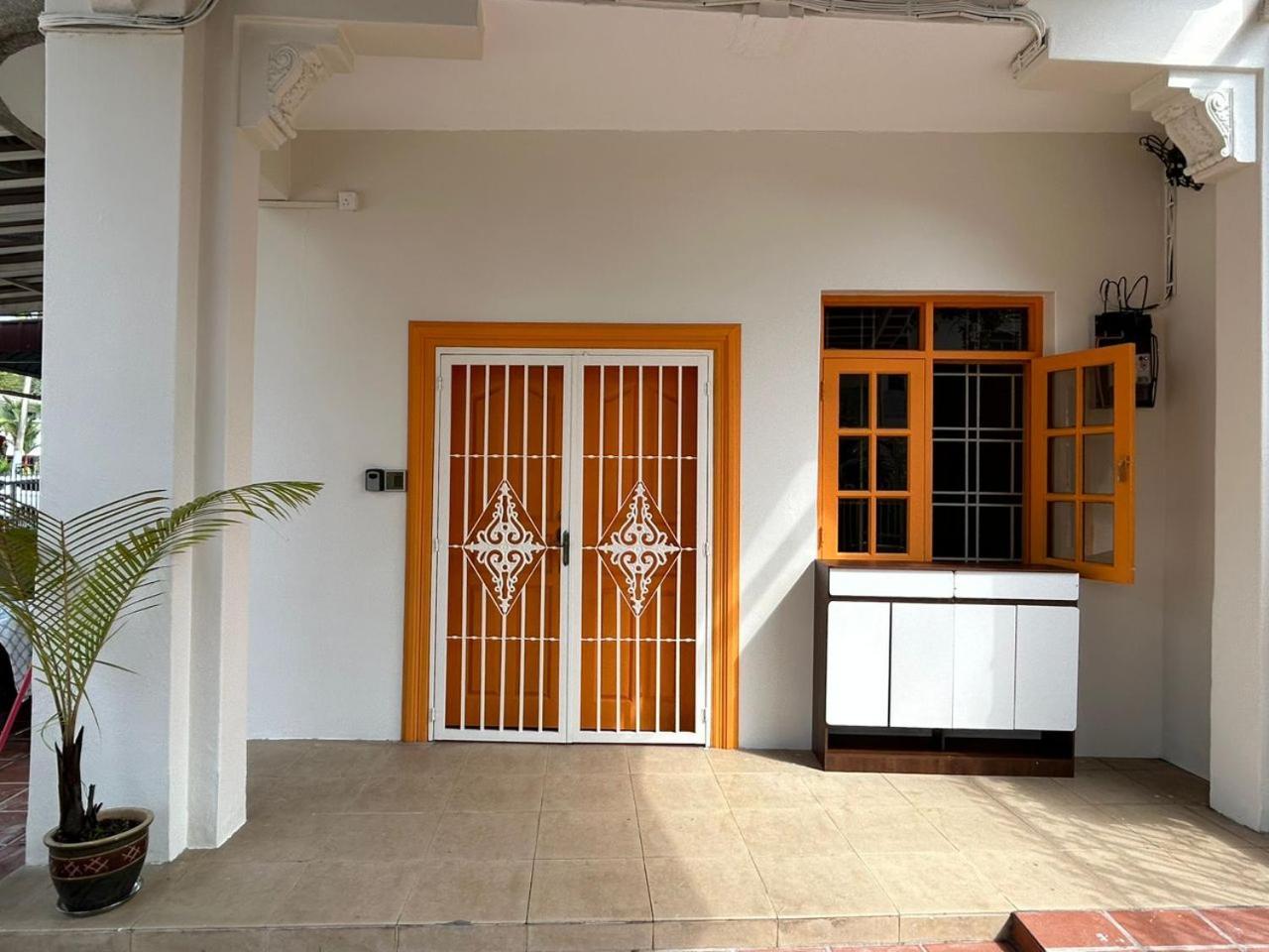 Myroom Georgetown, Off Jalan Burma, Gurney Drive Exterior photo